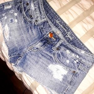 AE DENIM CUTOFF SHORTS